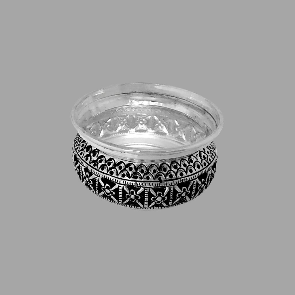 https://www.jewelnidhi.com/img/1609490616AQ POT NAGAS.jpeg